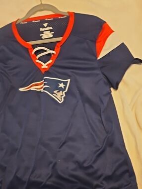 New England Patriots Women's Navy Lace-Up V-Neck Fan Top